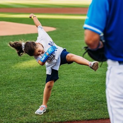 Official Twitter account for Hailey Dawson. Throwing out the first pitch for every Major League Baseball team. Journey to 30 completed on 9/16/18.