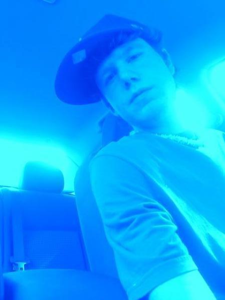 u can catch me in Dublin, im 21 and the names Eric. Faith and Family come first, im just a laid back dude who laughs alot..