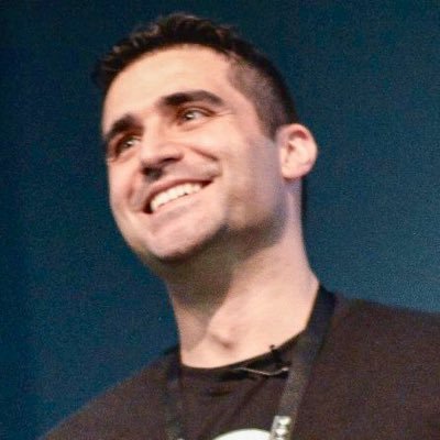 Eduardo Espinheira is a Human Manager, Change Igniter, Instructor, Speaker, and Management Consultant with a track record of happier customers.