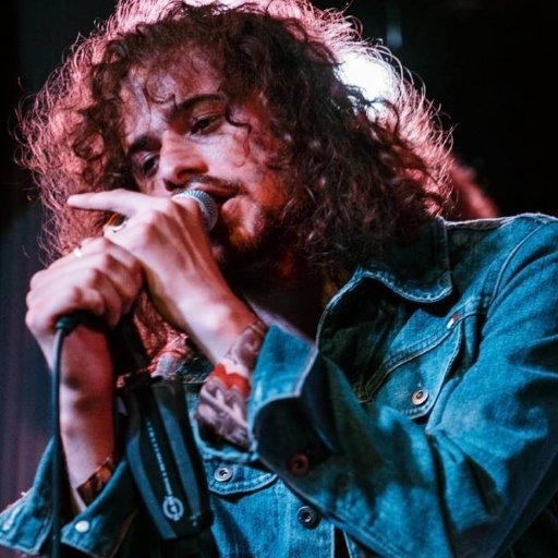I'm a dreamer. Musician and I write songs for a band called Blue Deep Ruby =)