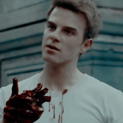 ⁺¹⁰⁰⁰.「ORIGINAL› ʷᶤˡᵈᵉˢᵗ」➳Rᴇʟᴀx, ᴅᴀʀʟɪɴɢ. ❝Of course I talk to myself. Sometimes I need expert advice.❞ ☇┇Tᴇʟʟ ᴍᴇ ʜᴏᴡ handsome I ᴀᴍ.