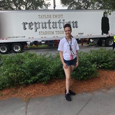 18 🎉 ▪️ Stetson C/O 2021 💚🎓▪️ REP tour Tampa 8-14-2018 Section 108 Row AA Seats 3 & 4 ▪️ 80 days