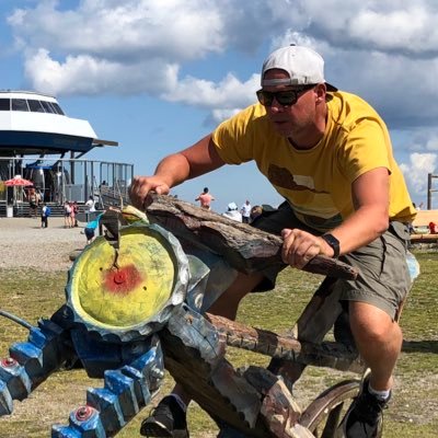 ErikDobber's profile picture. Rugby, fietsen, skiën, Guinness and Pearl Jam