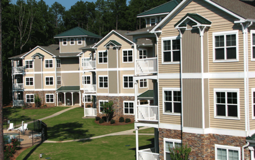 The Landings, located on Lake Sinclair, Georgia offers luxury waterfront condominiums while providing all the privacy and relaxation you can handle.