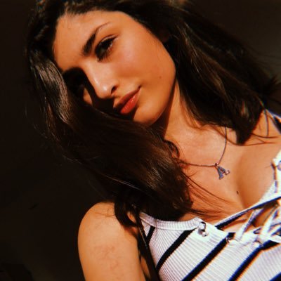 AbrilPonceIor's profile picture. ☁️Mi apellido es 'ponce iorfino' no 'poncelor'☁️ 26•ARQUITECTA