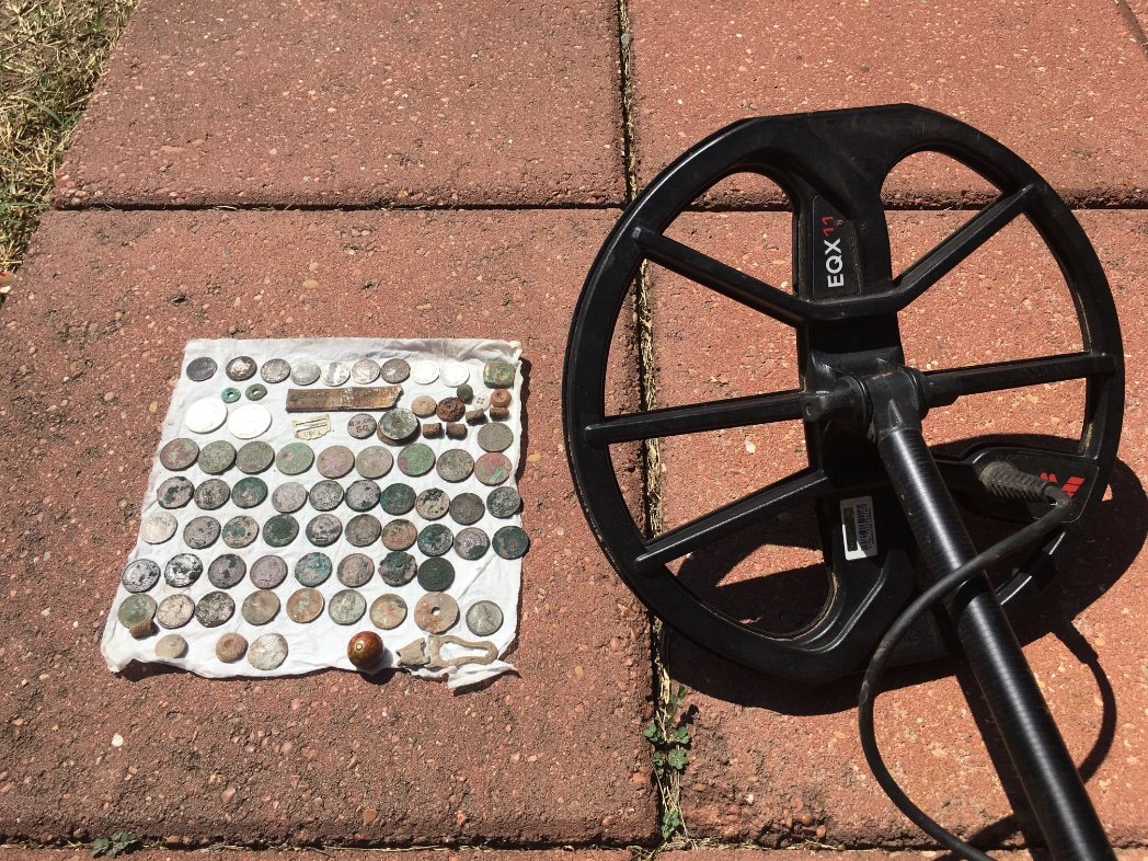 Metal Detecting in Oklahoma since 1991. Currently using the Minelab Equinox 600. Follow me to see my finds and adventures.