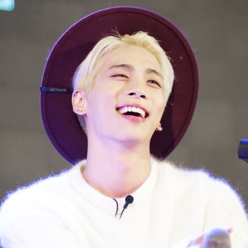 your source of kim jonghyun pics | credits on the pictures ♡ 
dp/header: © guilty pleasure