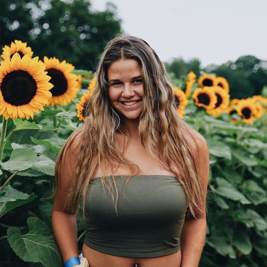 shooper222's profile picture. 