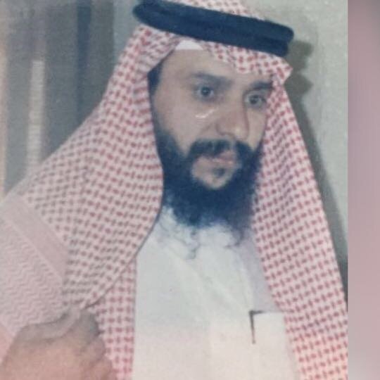 الحساب الرسمي للراجي رحمة ربه / أبوعبدالغني عبدالله المحسن ، لا أفتر ولا أسأم من دفاعي وإعتزازي بديني الإسلام العظيم ثم بوطني الغالي المملكة العربية السعودية .