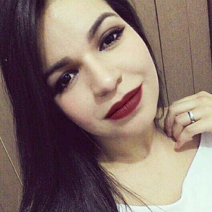 Mãe de duas princesas 👑 Casada 💑 Instagram: roolfernandes ❤️ Believe in your dreams... they may come true one day ❤