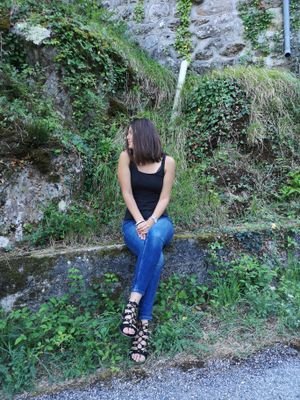 louve98's profile picture. Un jeu qui tourne mal, 🌙