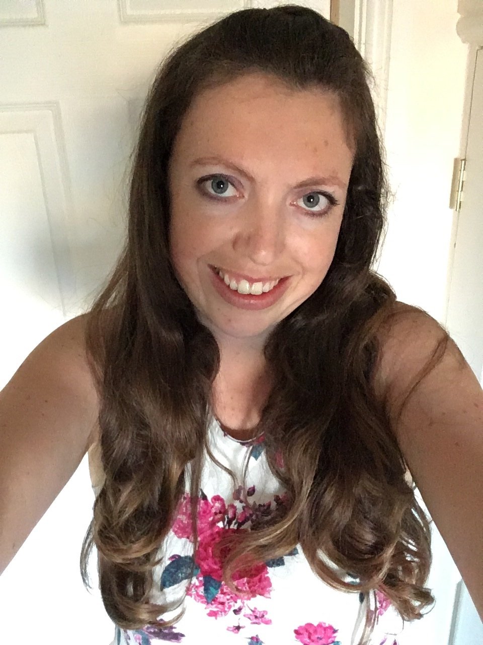 laurenuk123's profile picture. 