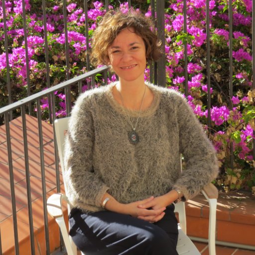 Doctora en Filosofia i Politòloga. Analista responsable de l'Observatori de les Fundacions de Catalunya. Coordinadora Catalana de Fundacions.