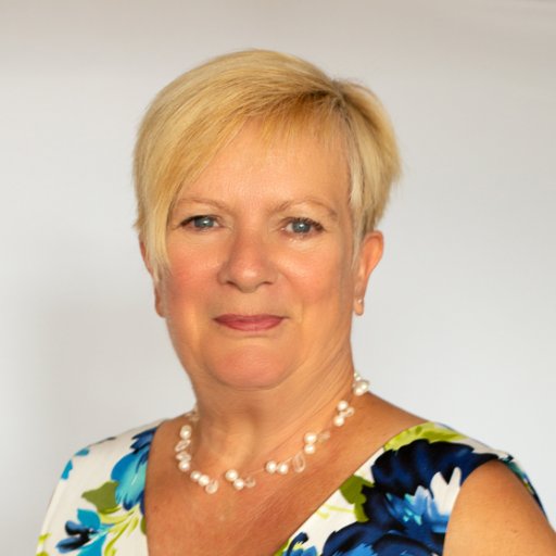 Personal Twitter a/c. Passionate about Education. Aurora Trustee:Mnarani Aid Trustee:Treasurer Bexhill Forum:Campaign Coordinator Bexhill Labour. Views my own!