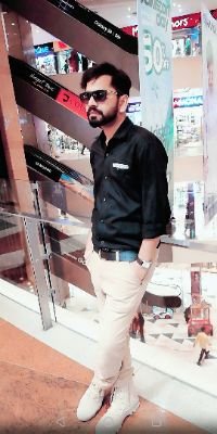 A patriotic pakistani~ Pharmacist~ Student Of Law 🏴