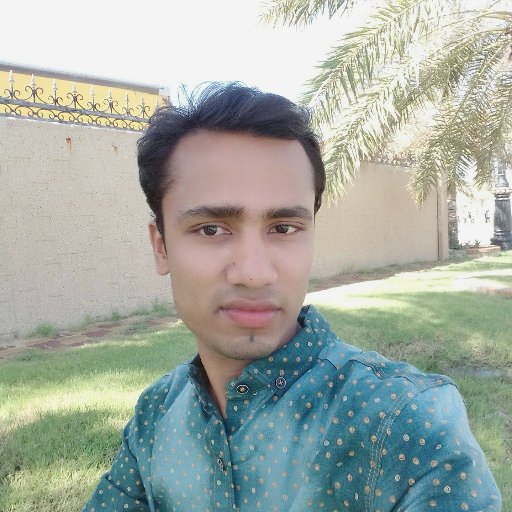 এ কাফেলা গোনাহগারা বহুত দুরীছে আতা হ্যায় খোদা ছে ভীক লে কর হাম মদীনা জানে ওয়ালা হ্যায়।