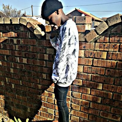 I got myself💚🍃 dream chaser🌈 fashion👕💞
GangGang😊😀 photographer nyana💚💛 crazy and naughty🌷 poems💧⚡