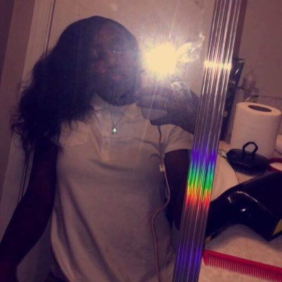 AMOSC-mrzgold_queen🤪😽LHSvolleyball 🏐 living my best life 🤤🤞🏽 •SINGLE🥂•