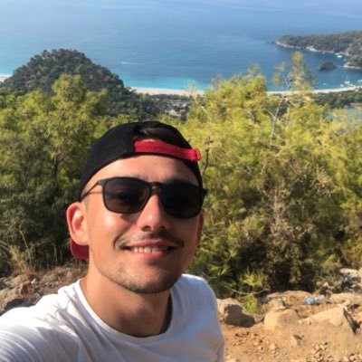 tanrikuluercan's profile picture. Darüşşafaka '15