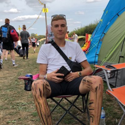 harry_costin123's profile picture. 18 💭