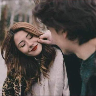 hyhy72902766's profile picture. 