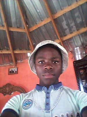 phumlanEnemy's profile picture. young hip hop raper for bookings 0837105276