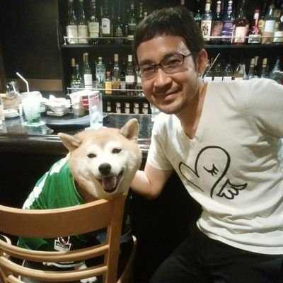 立川市の気さくなBarストラスに育ての親と一緒におりまちたが柴犬店長から柴犬会長を経て天使になった“たまの”(2006/11/7-2022/8/8)の曾姪孫の2022/12/12生まれのたまごちゃん…現在２代目柴犬店長見習いもヨロチクお願いいたしますワン🐕茨城県·東洋の館出身💚家族で東京ヴェルディサポーター