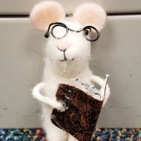 Christine Varachi (@tibrarian) 's Twitter Profile