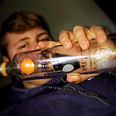 MotionPlayssss's profile picture. 🤦‍♂️