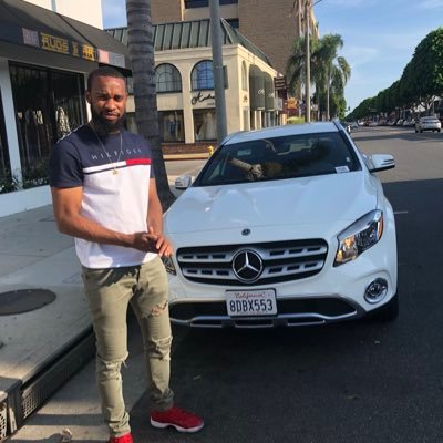 _vanteswang's profile picture. UNCC Alumni 🎓 2015