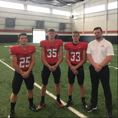 Parks40Ben's profile picture. Husband. Dad. Coach.