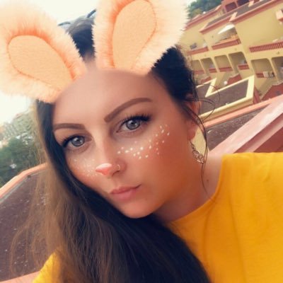 H123Zoe's profile picture. 