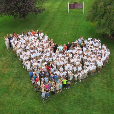 Teaching Minds 👩🏼‍🏫👩🏾‍🎨👨🏻‍🔬👨🏾‍💻✏️📓Guiding Hearts ❤️✝️🕊🤝🙏🏻🤗 Providing excellence in Catholic education for over 75 years!