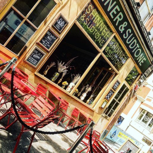 A curiosity-filled public house for Sutton. Beer 🍺 Food 🥘 People 👨‍👩‍👧‍👦 By @anticpubs To reserve an area/table visit our website or ☎️0208 643 8395