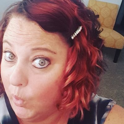 Small town girl, Mother, Blogger, Manicurist, Runner, Baker. Coke Zero Lover, Kitchen Aid Queen. Ball Jar lover and a whole lot of laughs. https://t.co/od7xF2b3iC