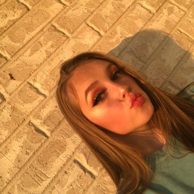 brihappier's profile picture. bri |🤩🌻