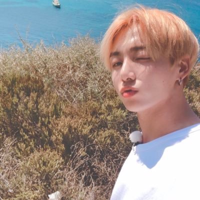 mellifluousJKJP's profile picture. @mellifluousJK🌸様の日本人向けのアカウントです🐰🌸情報漏れを防ぐ為、参加者は必ずフォローしてください。また、お取り引き専用のアカウントや鍵をつけられているアカウントからの参加はお控えください。グッズ到着報告をするまでは鍵垢にはしないでください。2016.06.07~