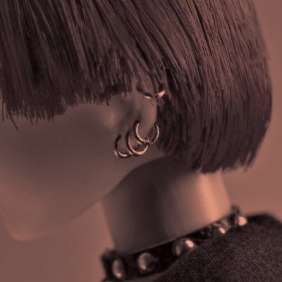 人形服を作る仕事をしています。 新刊「ドール服大全ベーシックスタイル」発売中です!Netflix「リラックマとカオルさん」「リラックマと遊園地」「ポケモンコンシェルジュ」衣装製作担当。インスタアカウントはインテリアや日々のことなどhttps://t.co/4y0aYh6W7E