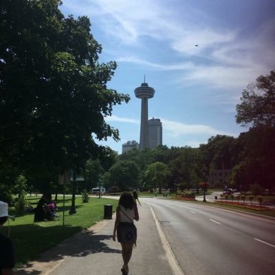 Miss_Charisse's profile picture. living.