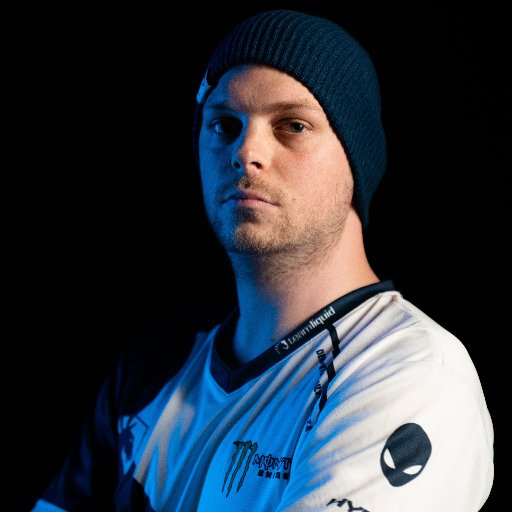 #BlizzardGameSpecialist
Heroes of the Storm player & streamer for @TeamLiquid also here https://t.co/9Sw1Qrcrr6

For Business: contact@liquidmedia.gg