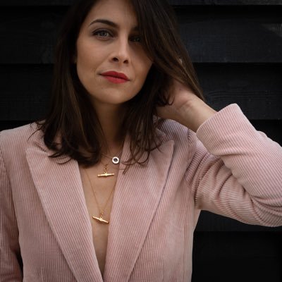 Actress. English/Colombian Just completed filming on Robert Zemeckis’ “The Witches”- 🧙🏻♀️