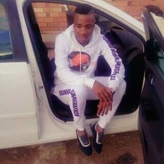 Lumka05788800's profile picture. I mind my own business