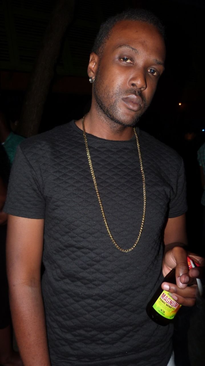 umarmusiq's profile picture. young up coming talented artist