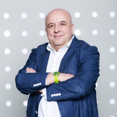 Te contamos lo que está pasando ahí fuera. Sábados y domingos. De 07 a 08 y de 14 a 15 h. Con @juandiguerrero .