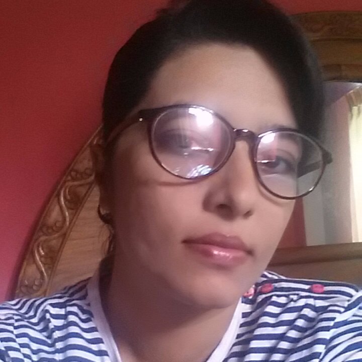 LubnaKh78688841's profile picture.