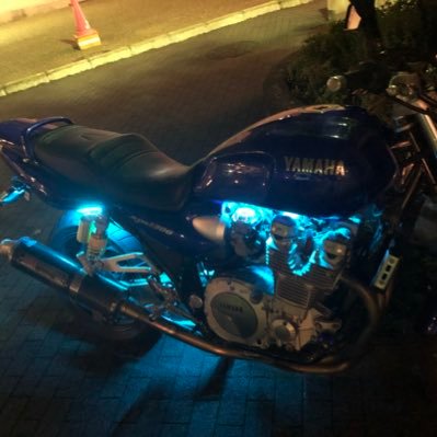 バイク垢 18歳XJR1300乗りです！夏休み前からツーリング再開するつもりです。 食べ物めぐり大好き いろんな景色見たいXJR1300 ヤマハ モリワキ ヨシムラ #バイク好きと繋がりたい