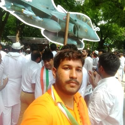 yuva congress fatehpur sikri lokshabha chetra (sachiv agra)
yuva neta