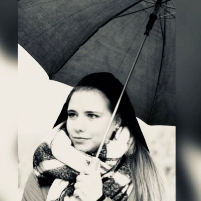 Soigneur bij Rogelli - Gyproc U23 woman team Interiordesign 🎓• Gryffindor🦁❤️