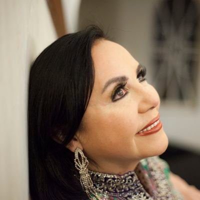 Welcome to the official Twitter of #AnaCaridadAcosta Mexican contralto. Cantante Solista de la Ópera de @bellasartesinba | @cultura_mx