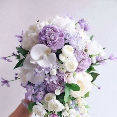 إن هذه الأمة تمرض لكنها لا تموت ،وتغفو لكنها لا تنام ،فلا تيأسوا..فإنكم سترون عزكم متى عدتم لربكم ، وأصلحتم من أنفسكم .